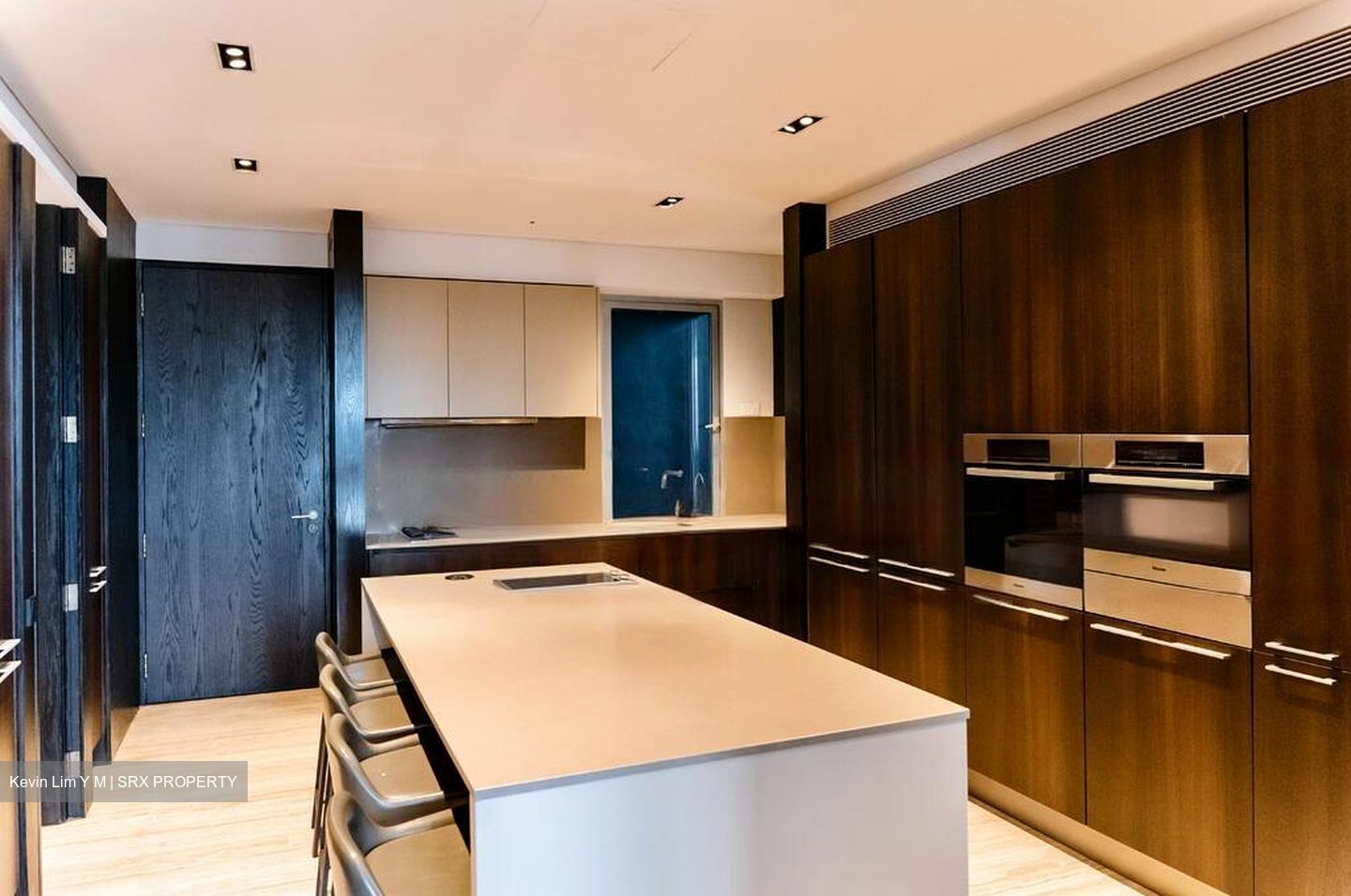 TwentyOne Angullia Park (D9), Condominium #443599411